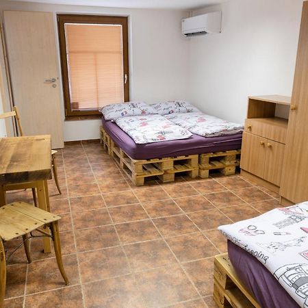 Apartman Cabernet Velké Pavlovice Dış mekan fotoğraf