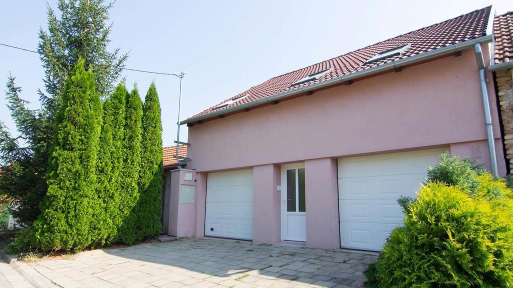 Apartman Cabernet Velké Pavlovice Dış mekan fotoğraf