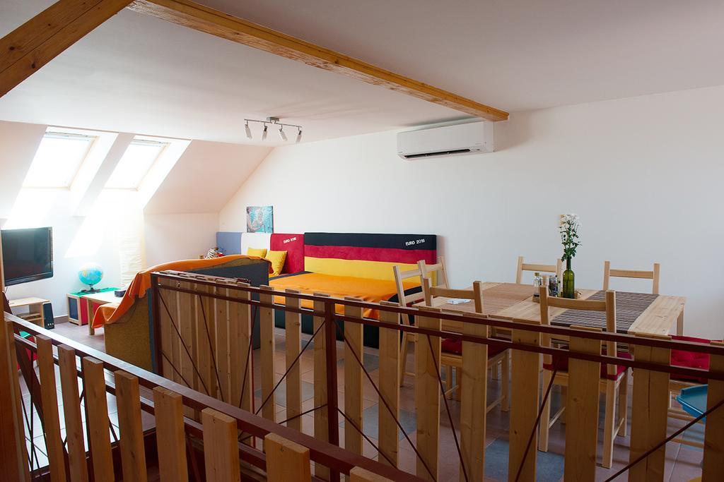 Apartman Cabernet Velké Pavlovice Oda fotoğraf